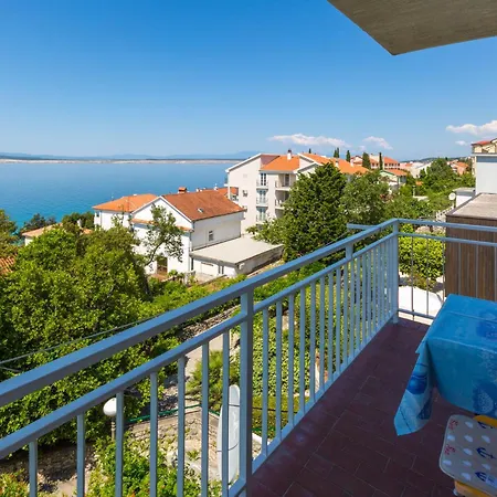 Bela 2* Crikvenica