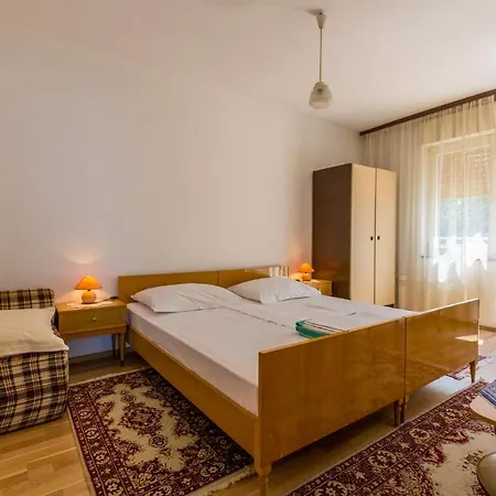 Bela Guest house